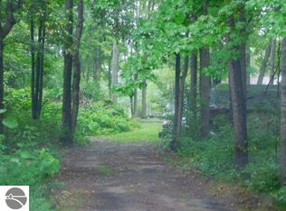 2414 Tamara Rd NW, Kalkaska, MI 49646