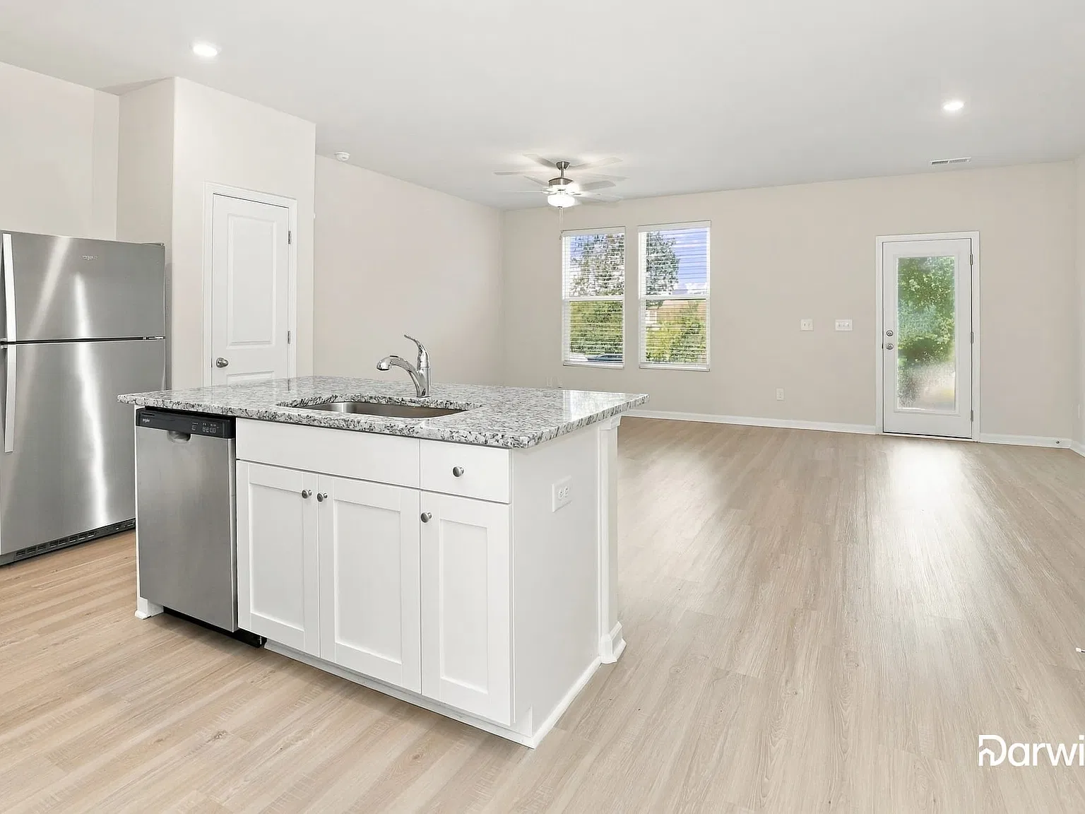 3 bed, 2.5 bath, 1722 sqft, $1,850 — Photo 4