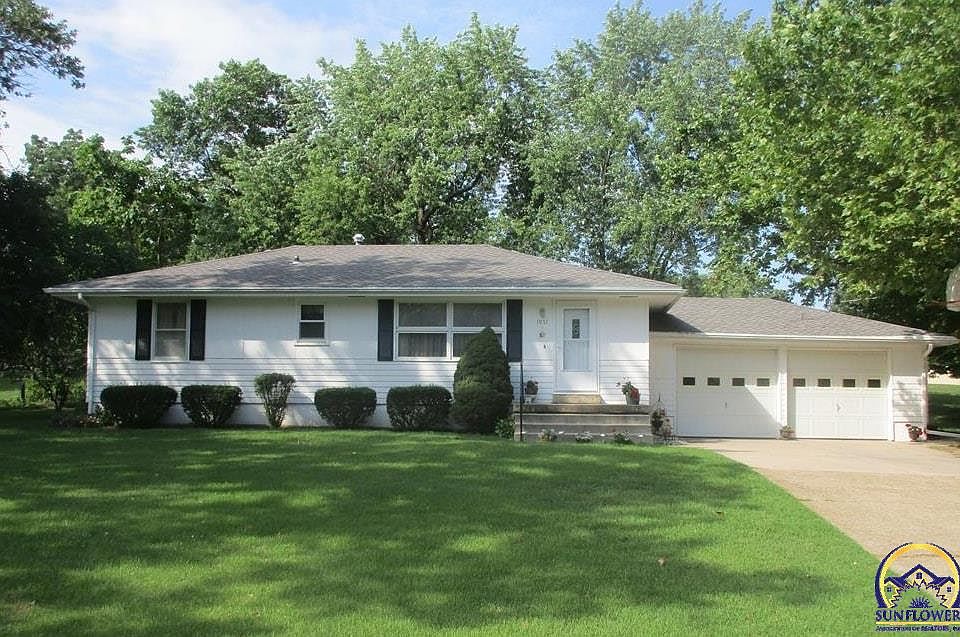 1st image of 1951 Briarcliff Ln