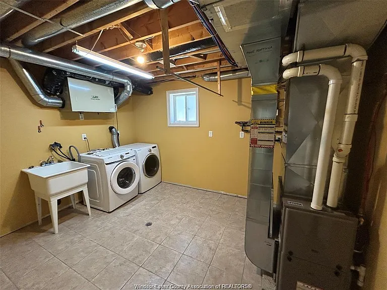 4665 Fontana Ave — Photo 13
