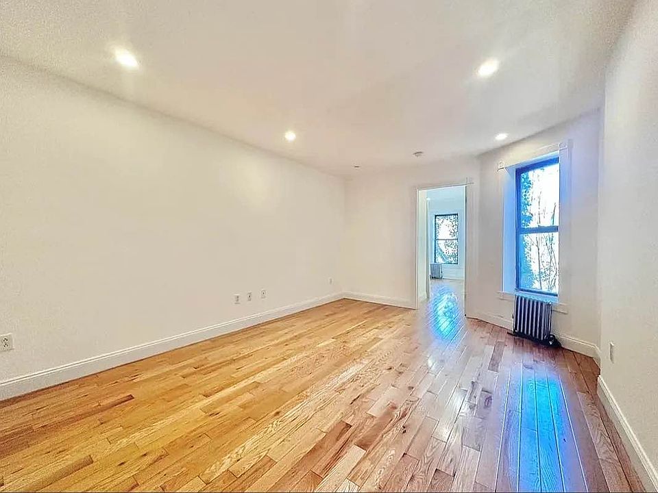 1st image of 127 E 101st St APT 4B