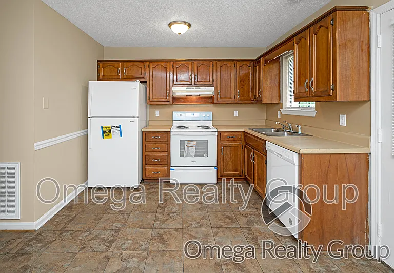 2109 Whetstone Ct — Photo 13