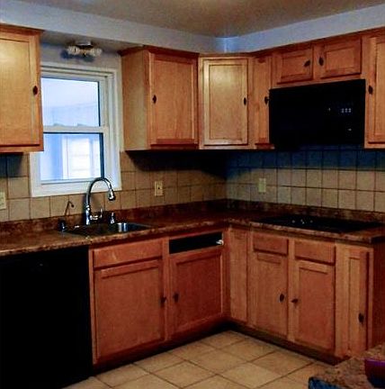 4th image of 3916 Princeton Blvd