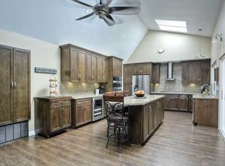 3994 Scott Dr, Carlsbad, CA 92008