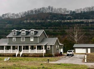 308 Red Bird Ln, Pikeville, KY 41501