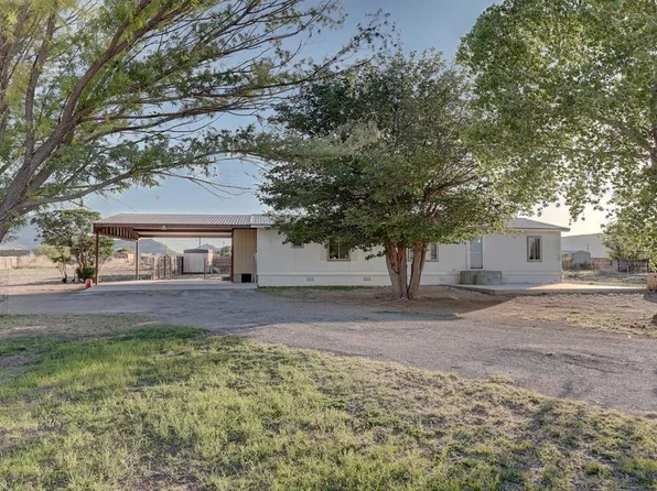 913 Ted St, Alpine, TX 79830