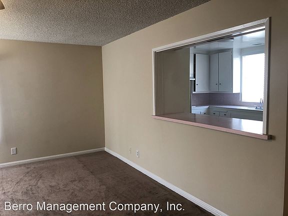 4th image of 909 E 1st St APT 12