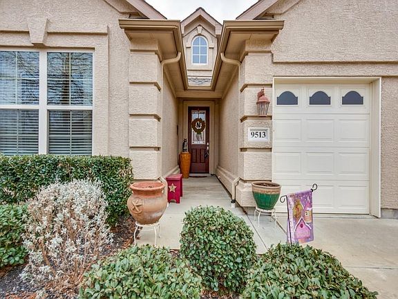 3rd image of 9513 Teakwood Ave