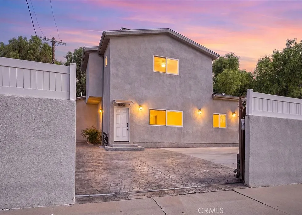 16507 San Fernando Mission Blvd