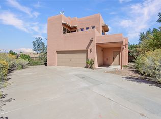 7023 Vuelta Vistoso, Santa Fe, NM 87507