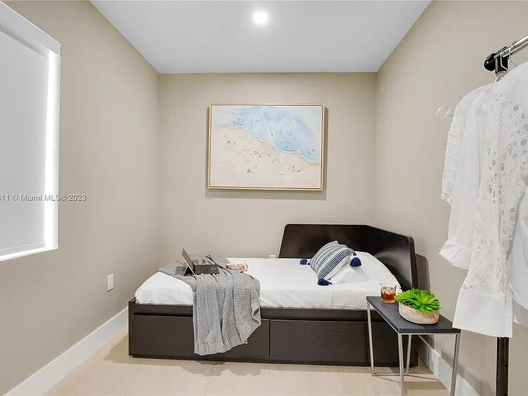 6428 SW 23rd St — Photo 22