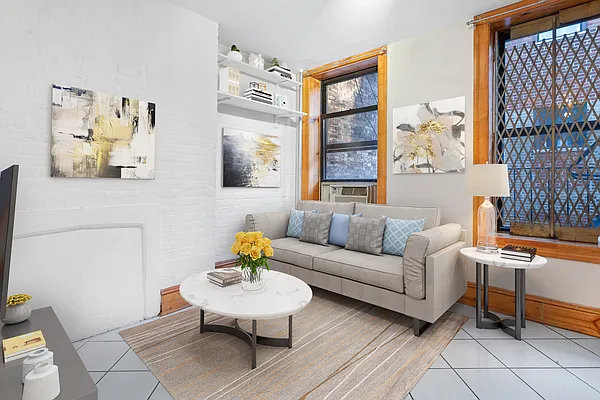 Rented by Corcoran | media 14