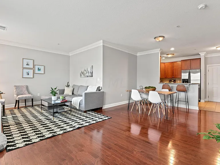 515 W 1st Ave — Photo 5