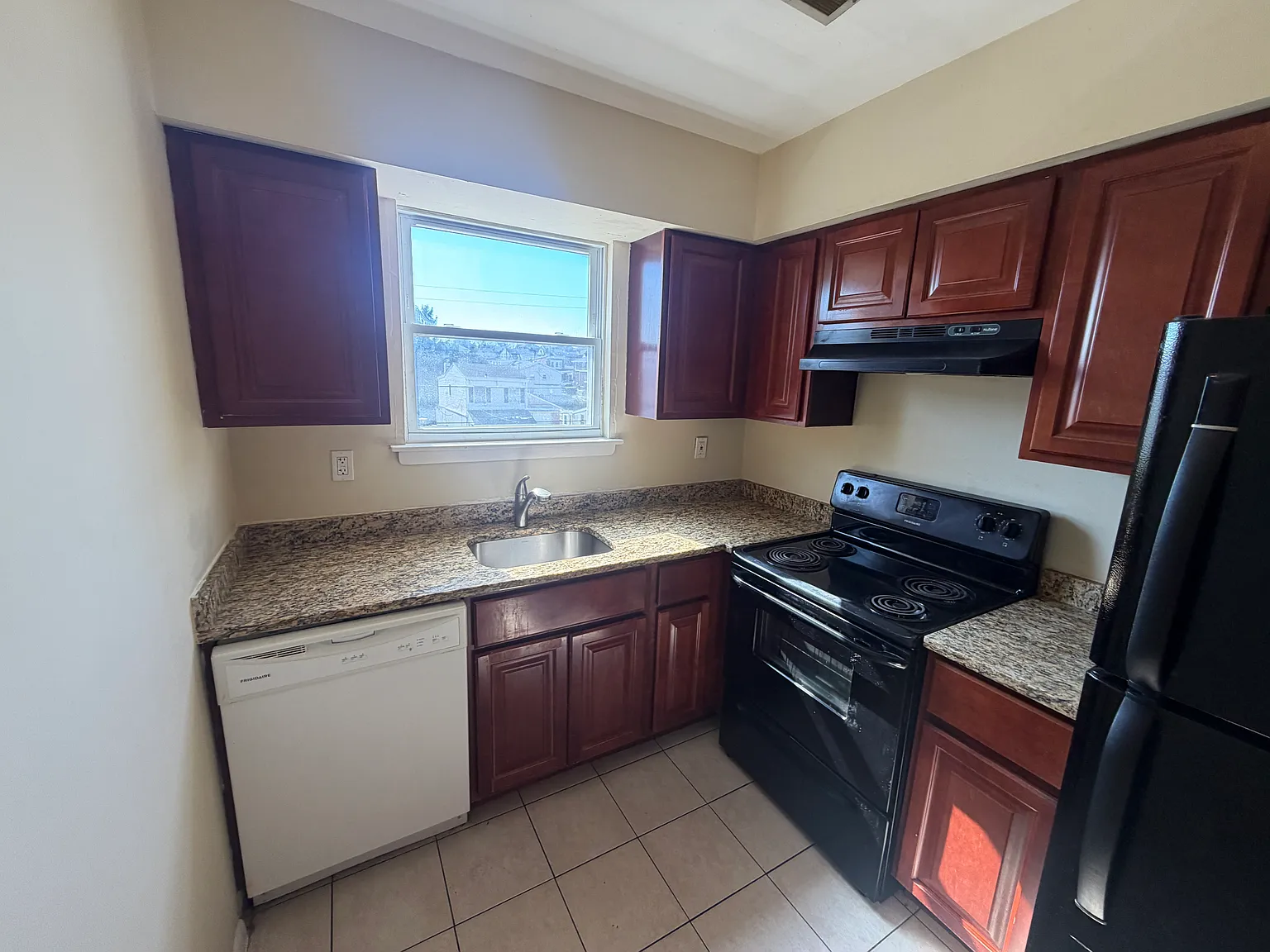 2 bed, $1,795 — Photo 4