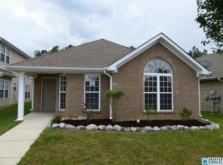1286 Village Trl, Calera, AL 35040