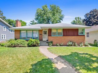 1290 Danforth St, Saint Paul, MN 55117