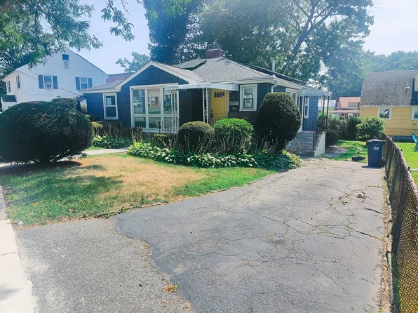 116 Almont St, Mattapan, MA 02126