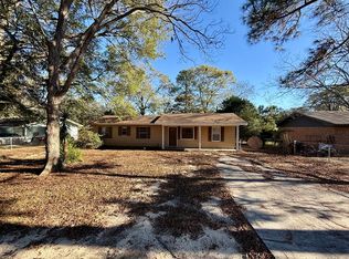210 Davenport St, Headland, AL 36345