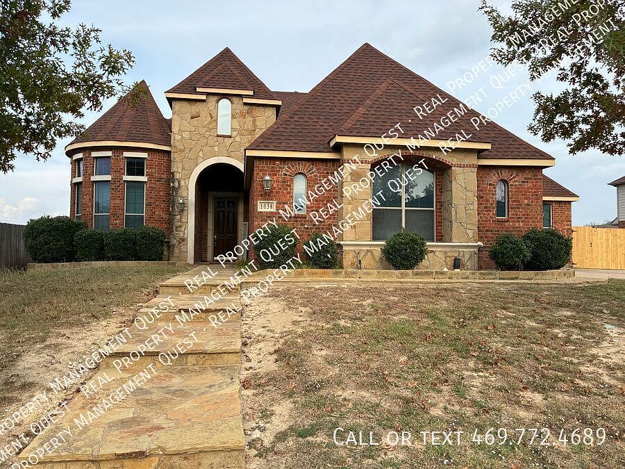 1st image of 1038 Greenbriar Trl