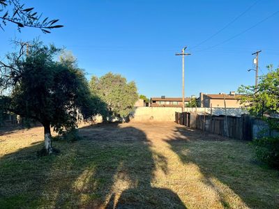 1432 N 8th St, Fresno, CA, 93703