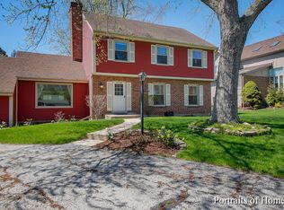 10S424 Glenn Dr, Burr Ridge, IL 60527