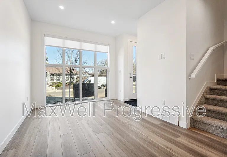 65th Ave NW #9121 — Photo 2