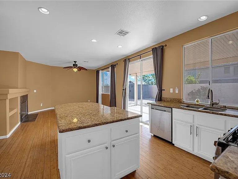 358 Velino Ave — Photo 28