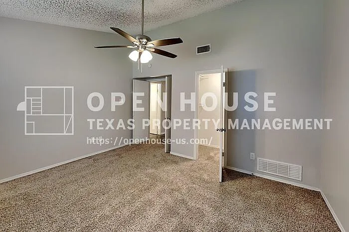 820 Whitehall Dr — Photo 12