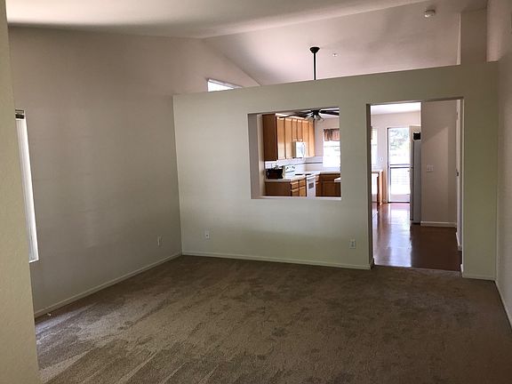 3rd image of 120 Philip Dr
