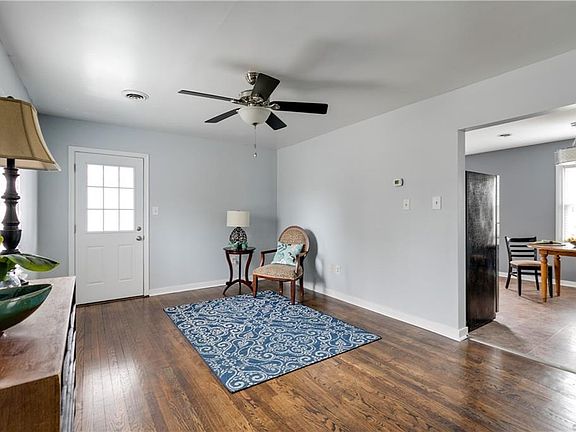 5th image of 3706 North Ave