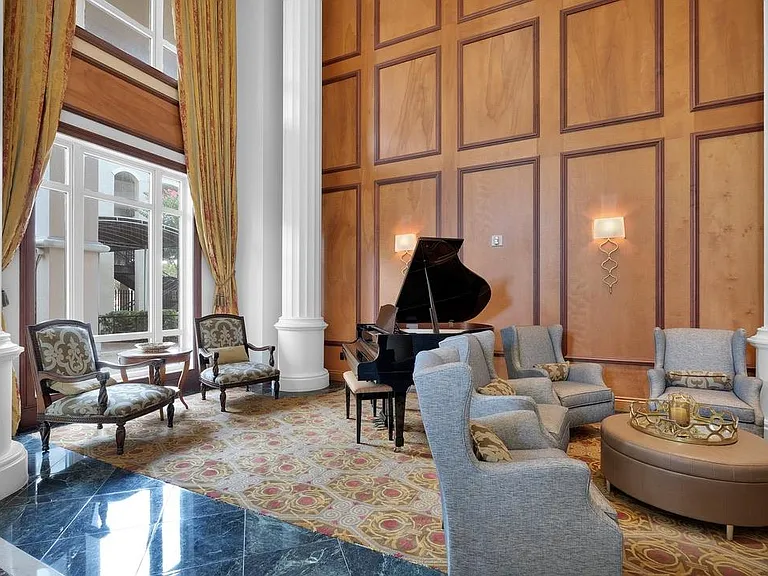 400 E Bay St #Penthouse 4 — Photo 39