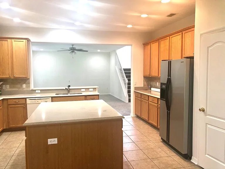 1921 Crown Hill Blvd — Photo 18