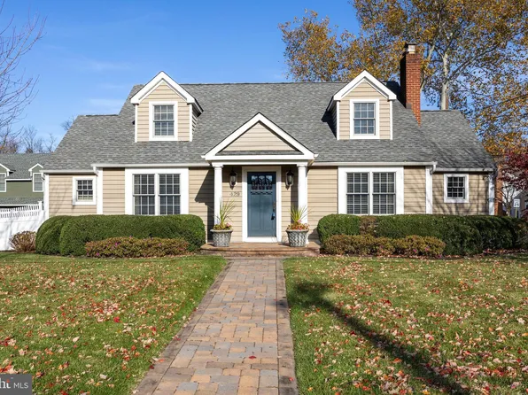 429 E Main St, Maple Shade, NJ 08052