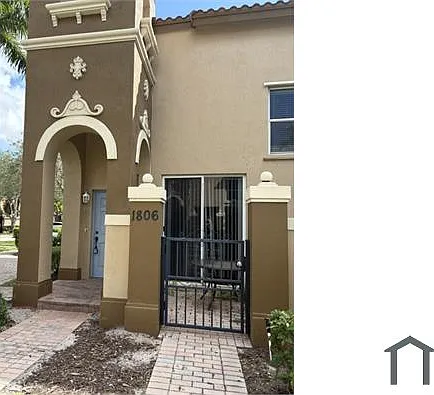 3 bed, 1396 sqft, $2,600 — Photo 2
