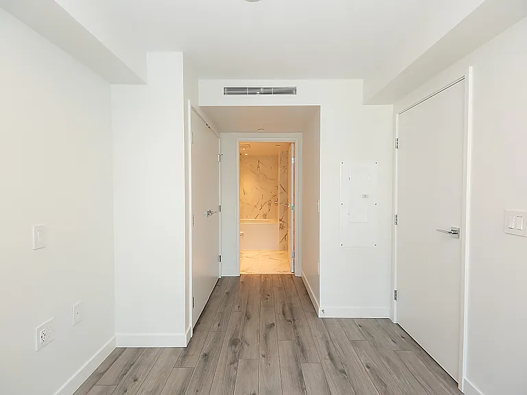 1107 Richards St #313 — Photo 11