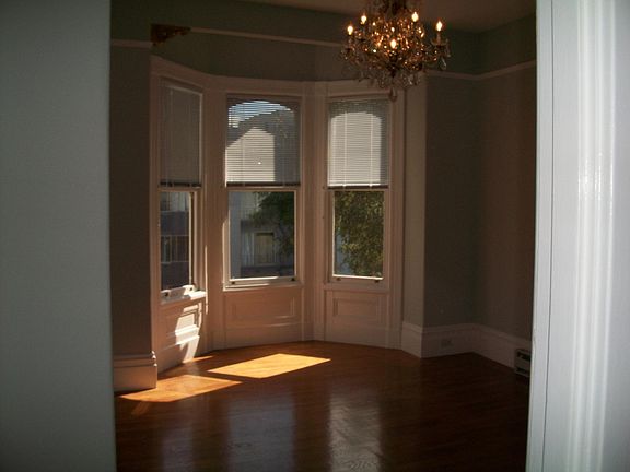 FRONT ROOM 70 LIBERTY #8