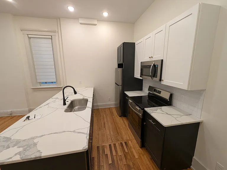 521 Garrard St #2 — Photo 4