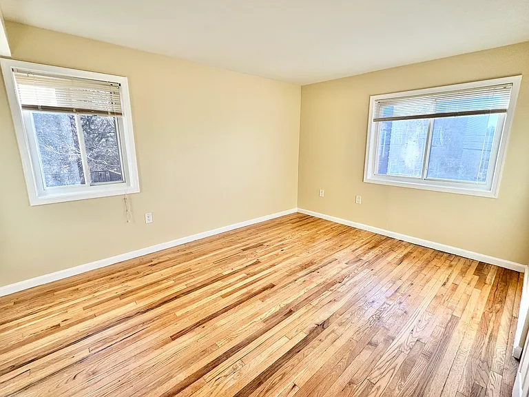 5210 E St SE #5 — Photo 11