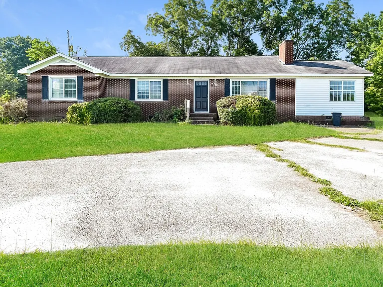 1587_016_front_view_12984417.jpg