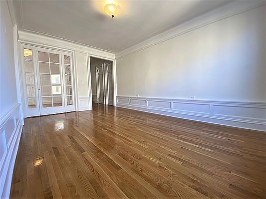 2nd image of 782 W End Ave APT 122