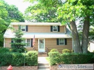 427 Ralph St, Somerset, NJ 08873