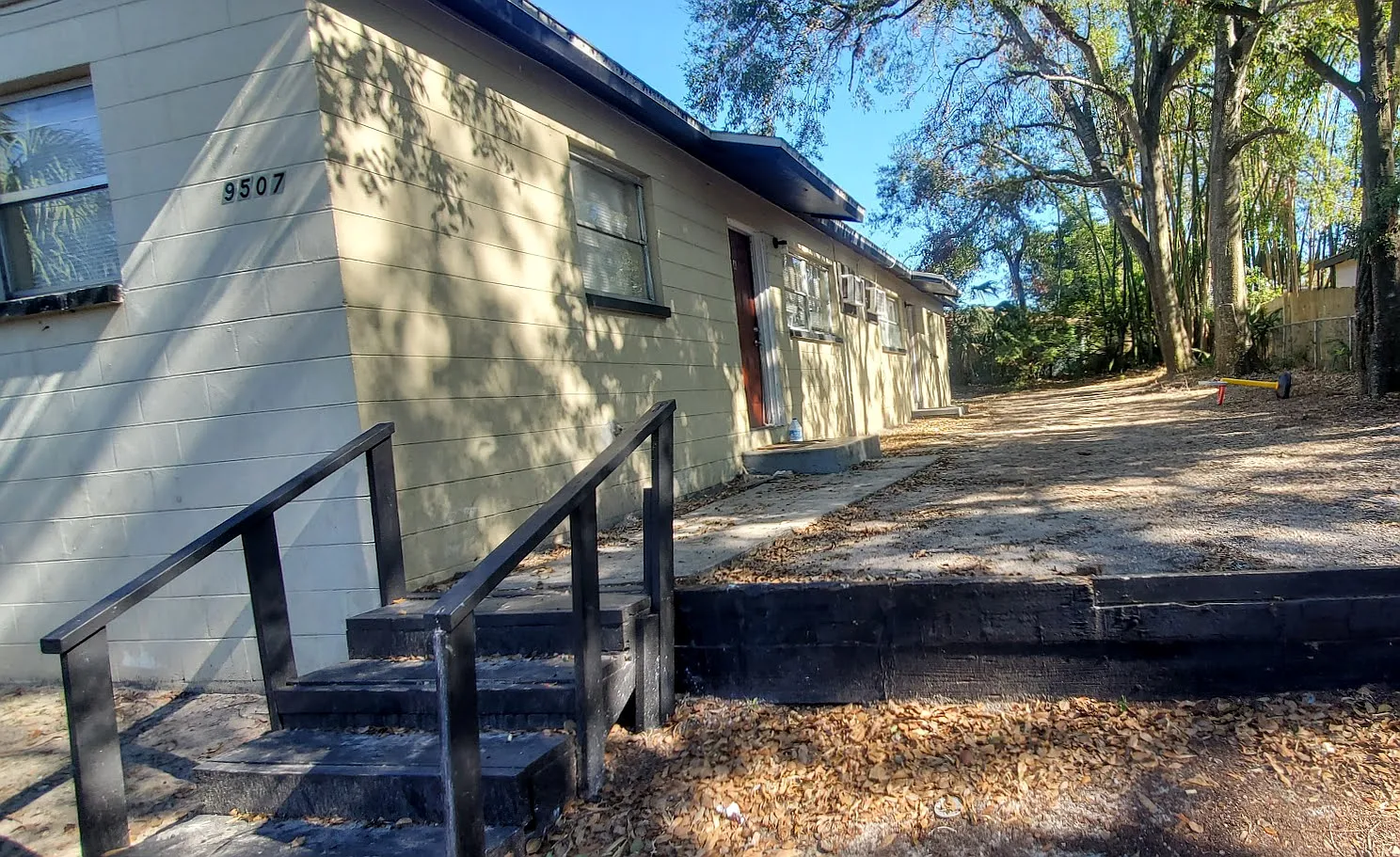 2 bed, 600 sqft, $1,150 — Photo 2