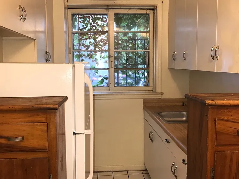 285 E 15th Ave — Photo 31