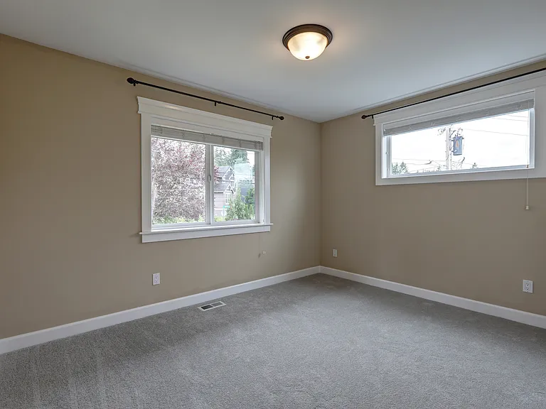 16308 Simonds Rd NE — Photo 22