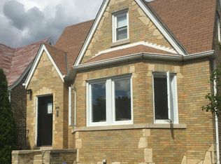 2905 N Mango Ave, Chicago, IL 60634