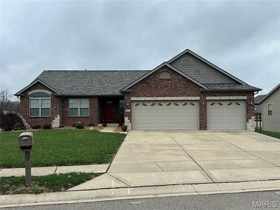 1861 Crimson Oak Dr, Maryville, IL, 62062