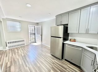 21-08 Hoyt Ave S #A, Astoria, NY 11102