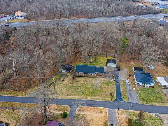 2nd image of 303 W Dale Ave