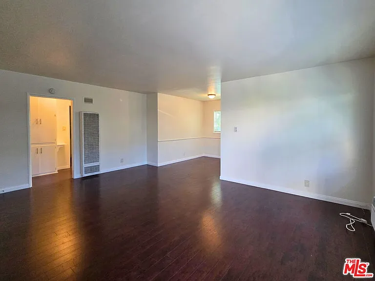 7621 Hampton Ave #201 — Photo 2