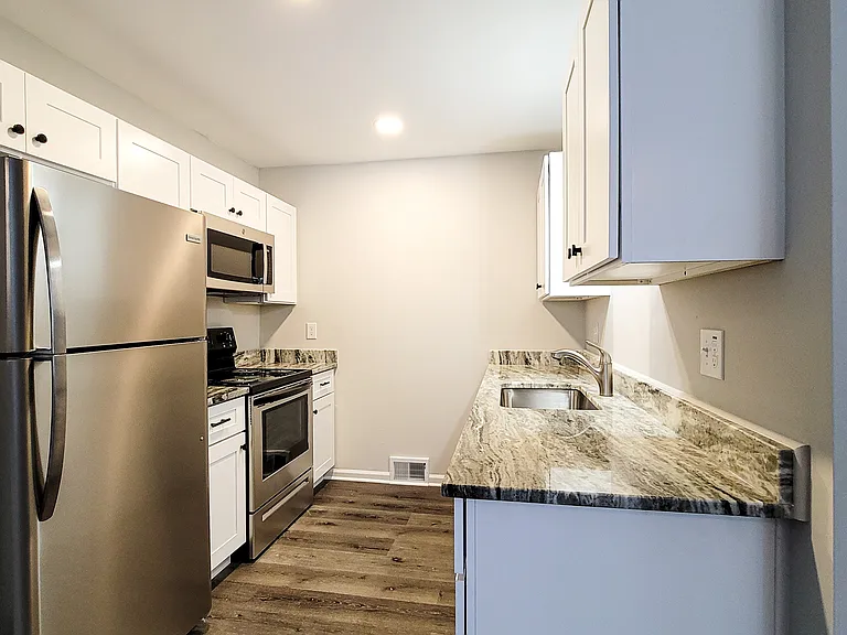 590 E Lewiston Ave — Photo 1